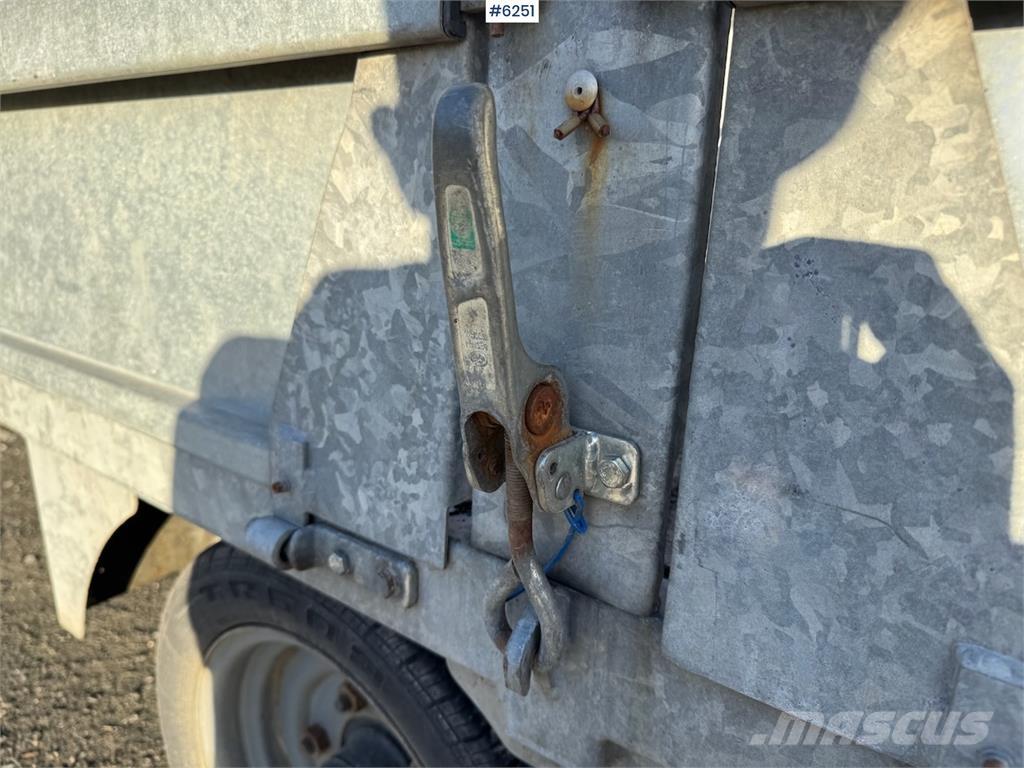 Bateson PL Light trailers