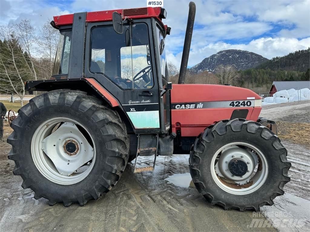 CASE IH 4240 XL Tractors