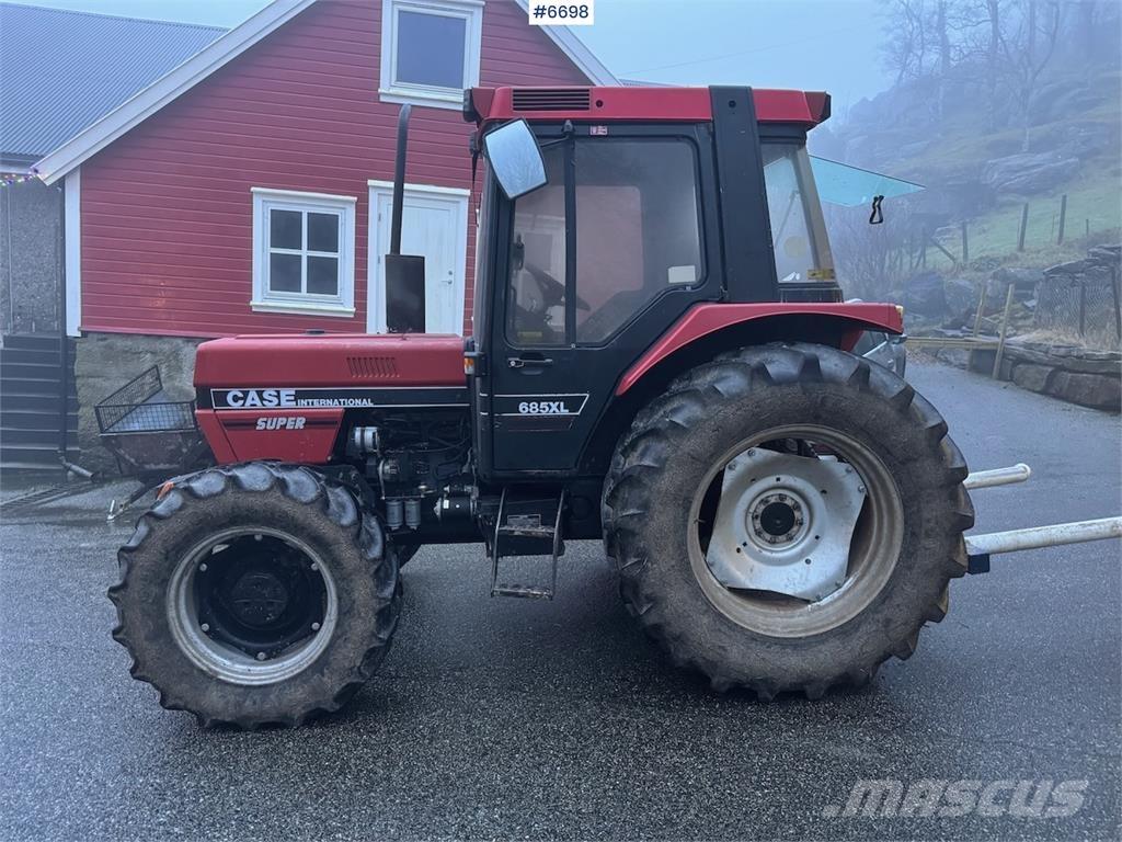 Case IH 685 XL Tractors