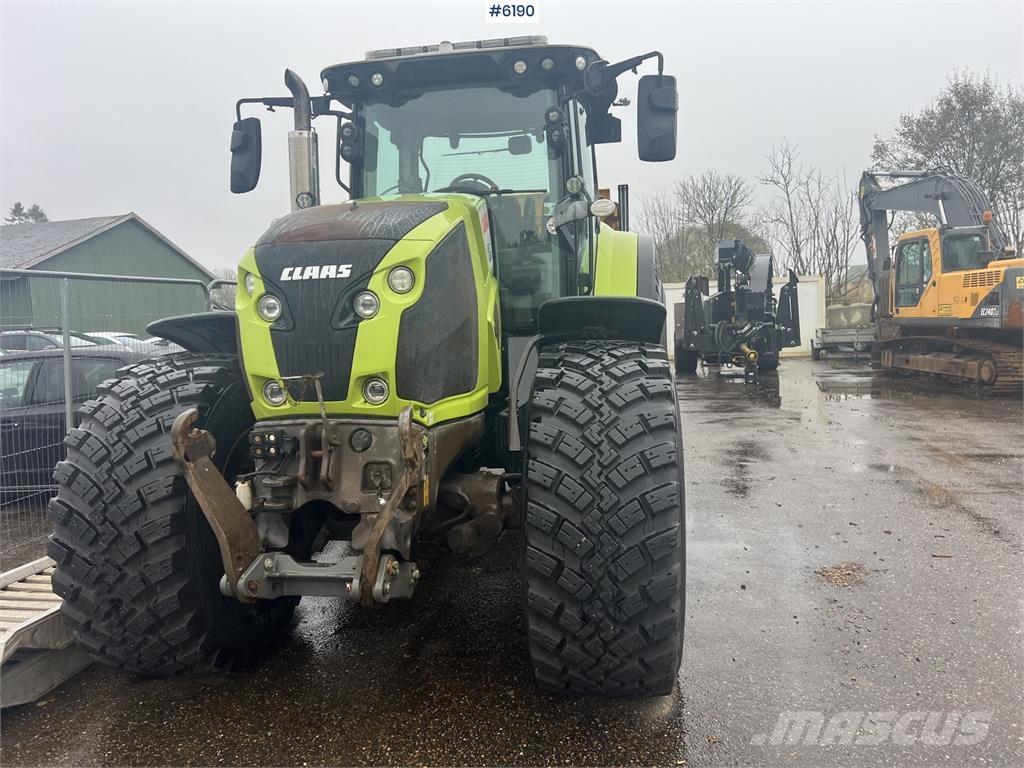 CLAAS Axion 830 Tractors
