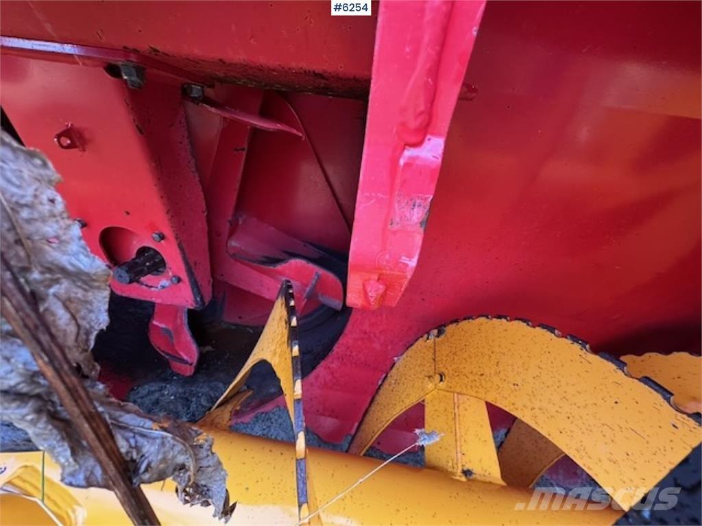 Duun TFP250 Snow blades and plows