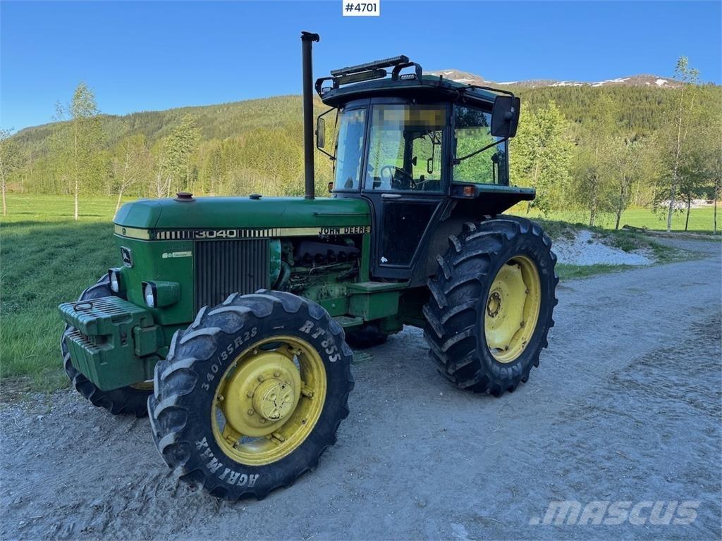 John Deere 3040 Tractors