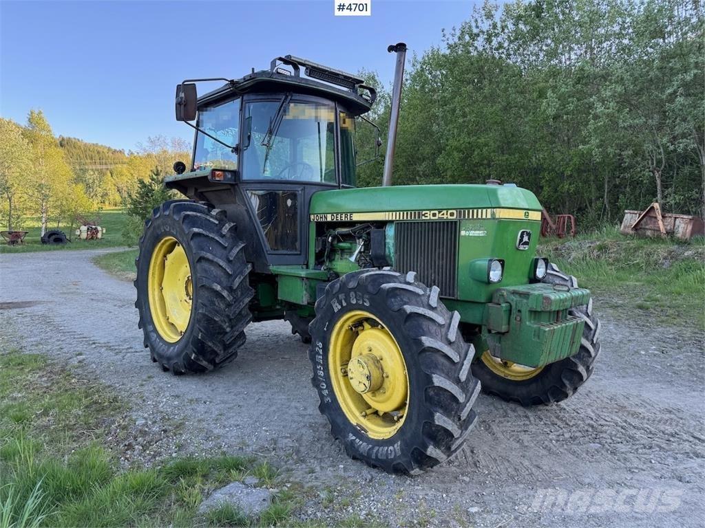 John Deere 3040 Tractors