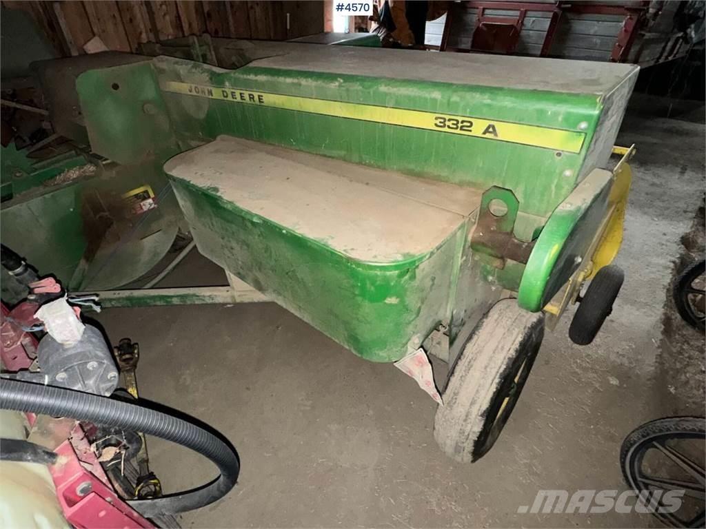 John Deere 332 A Other harvesting equipment