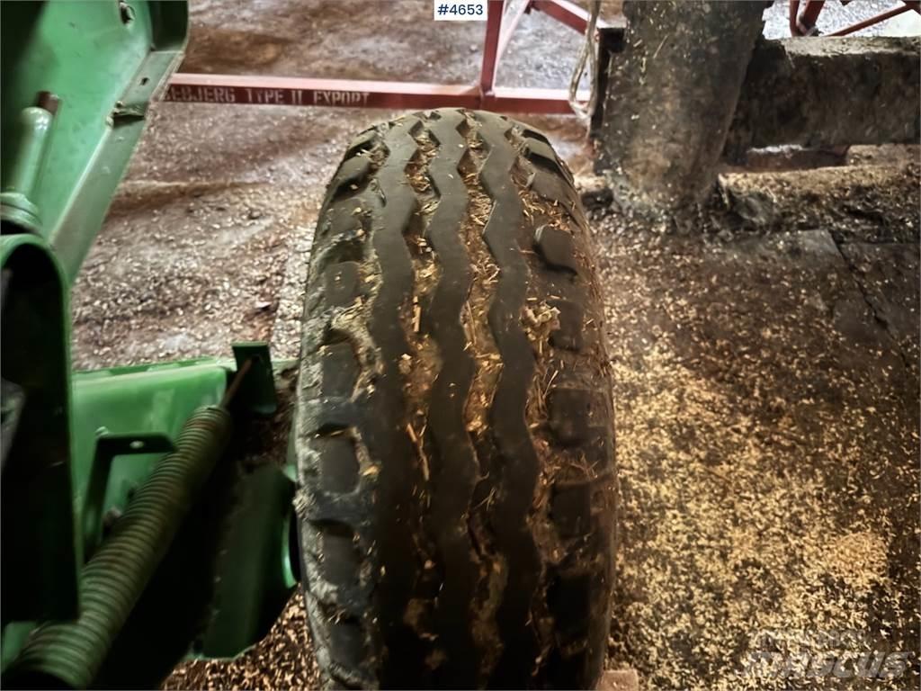 John Deere 545 Other harvesting equipment