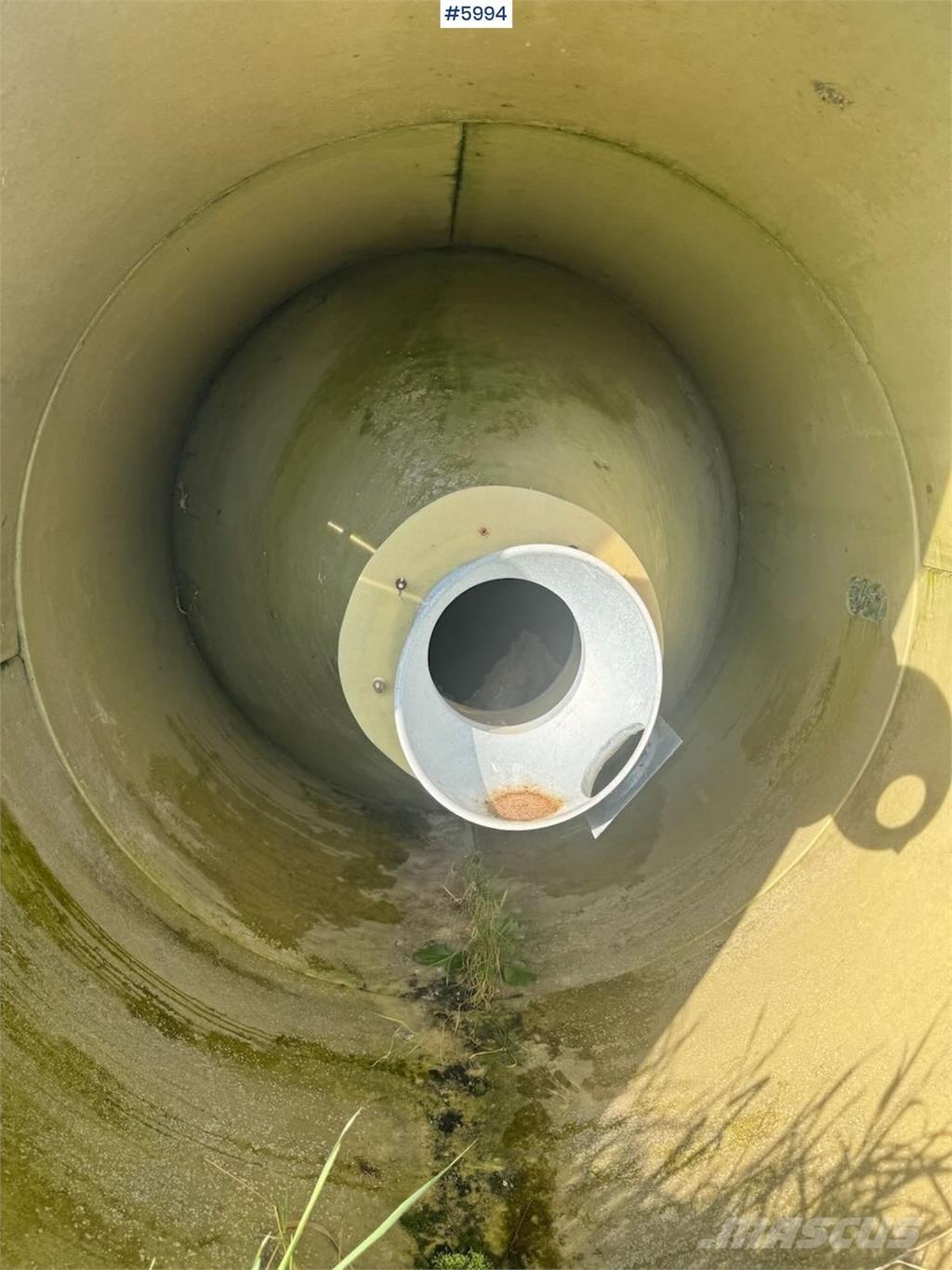  Silo Ca. 25 kubikk Other tractor accessories