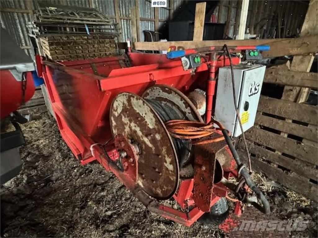 TKS F2 Other harvesting equipment