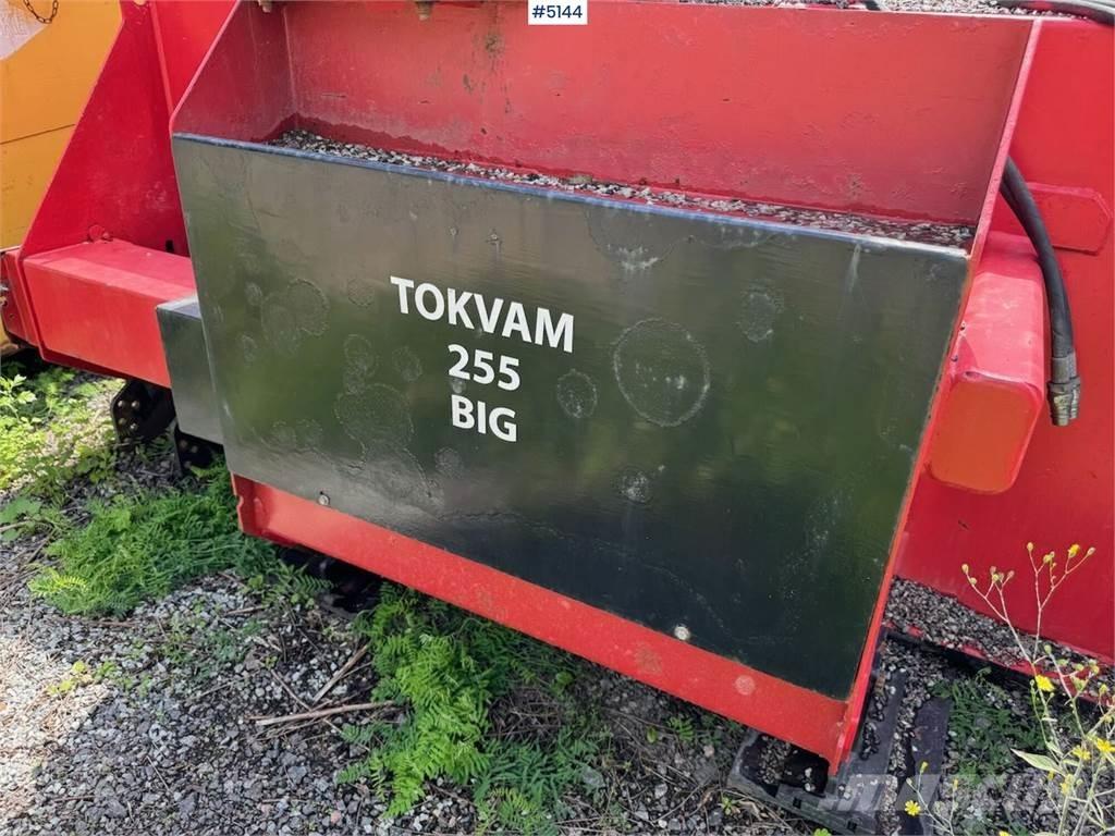 Tokvam 255 Snow blades and plows