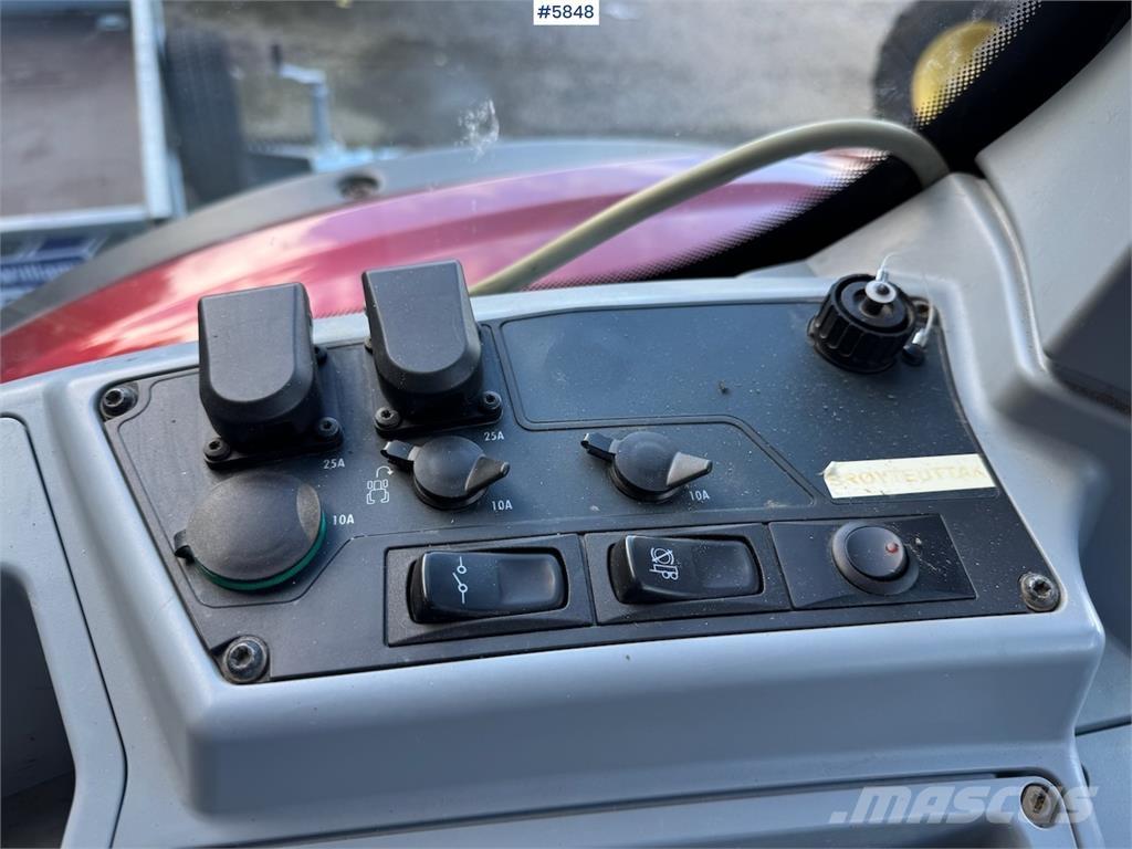 Valtra N174 Tractors