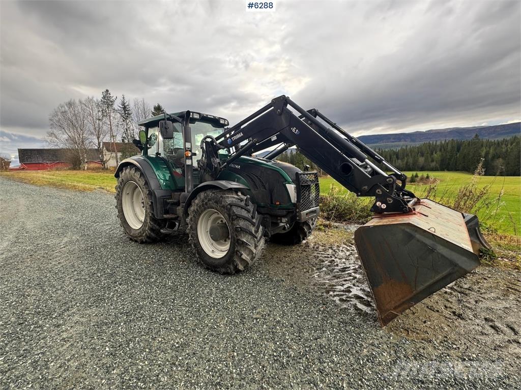 Valtra T203 Tractors