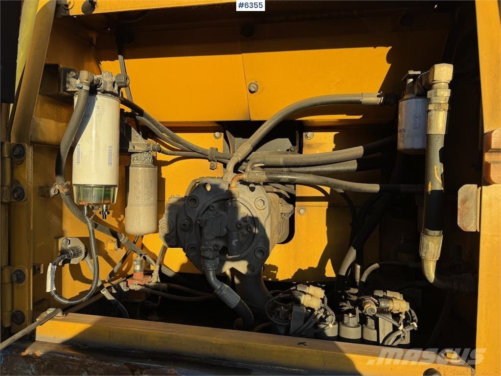 Volvo EC240BNLC Crawler excavators