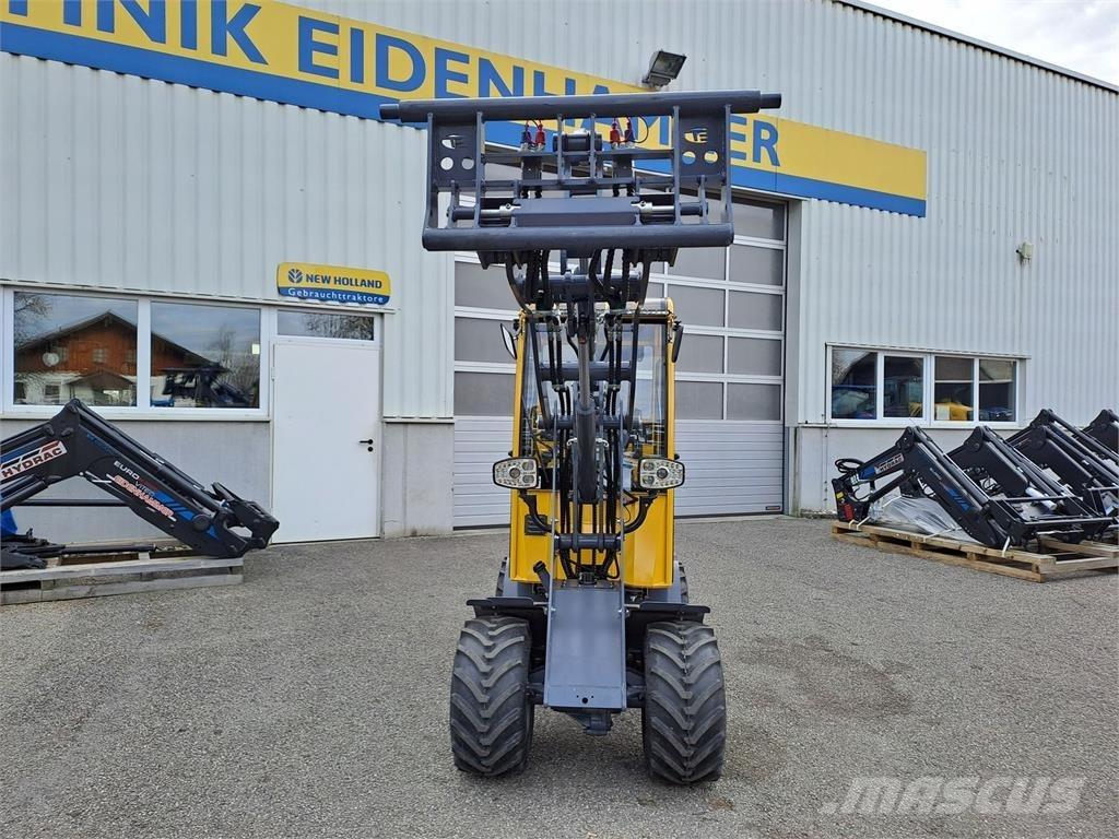 Eurotrac W 11 FEL`s