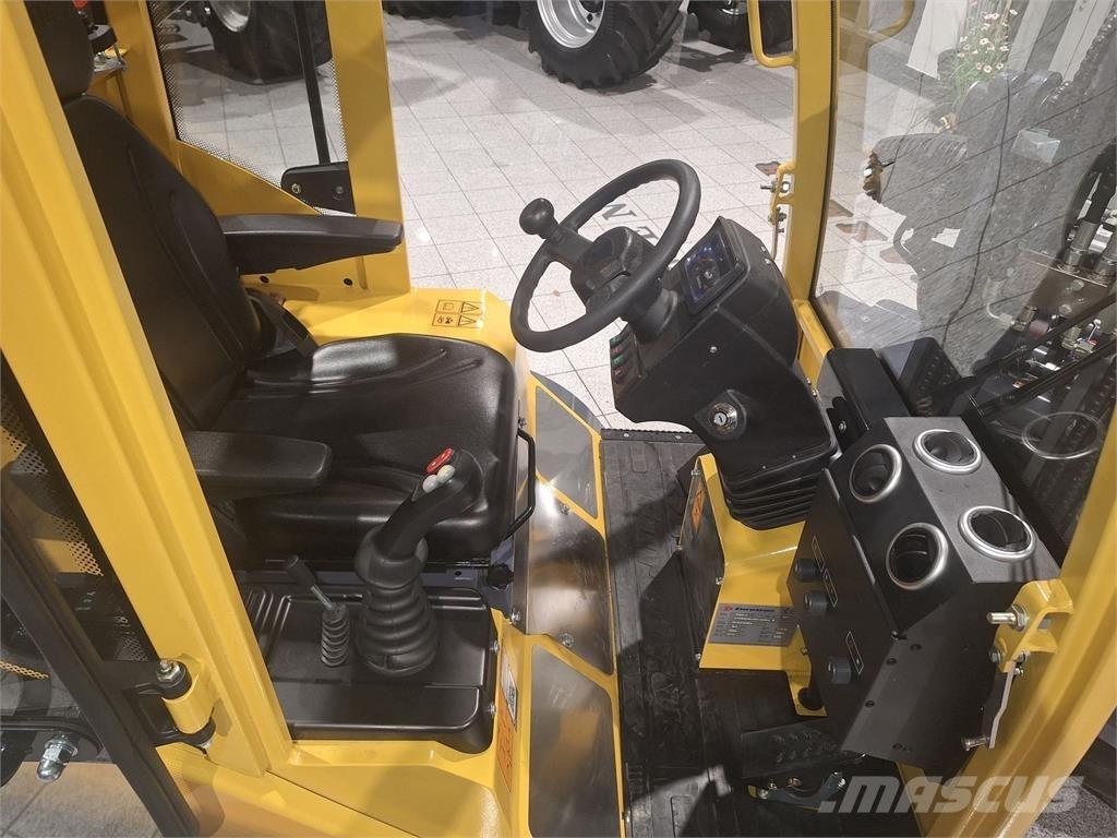 Eurotrac W12S FEL`s