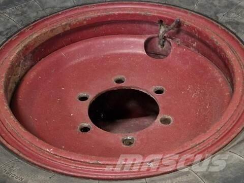 Fulda 8.25-20 Tyres, wheels and rims