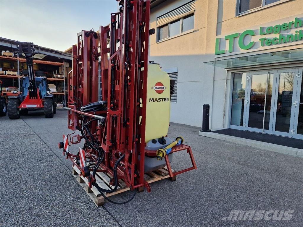 Hardi Master Trailed sprayers