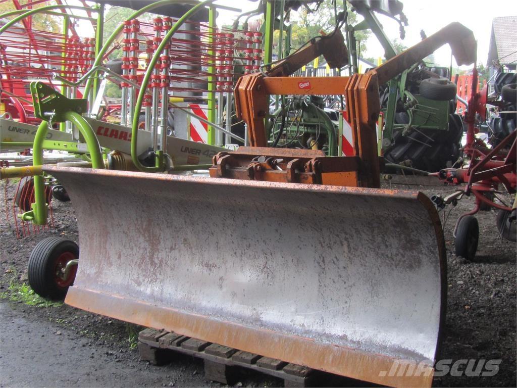 Hauer Terramatic Snow blades and plows