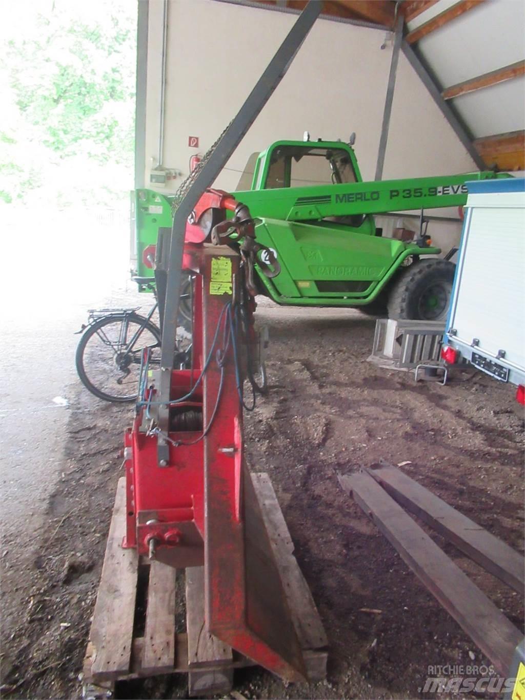  Holzknecht HS 205 B Winches