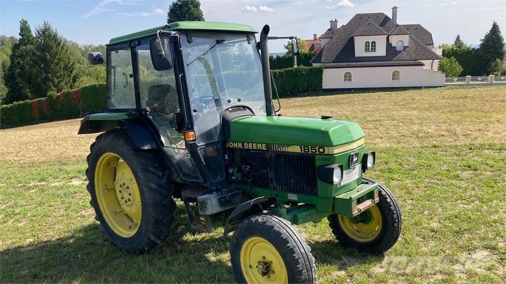 John Deere 1850 Tractors