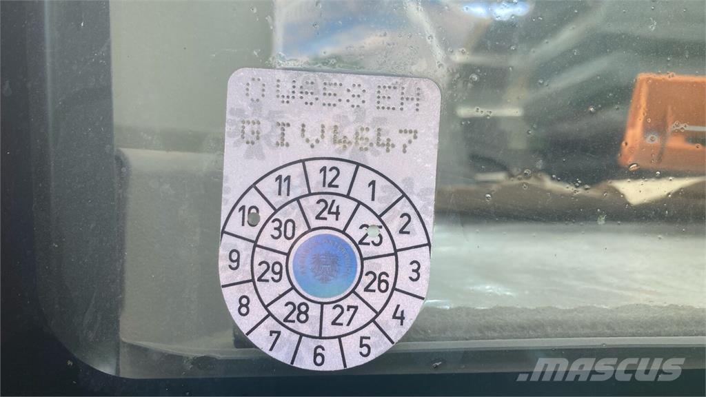 John Deere 7R 330 Tractors