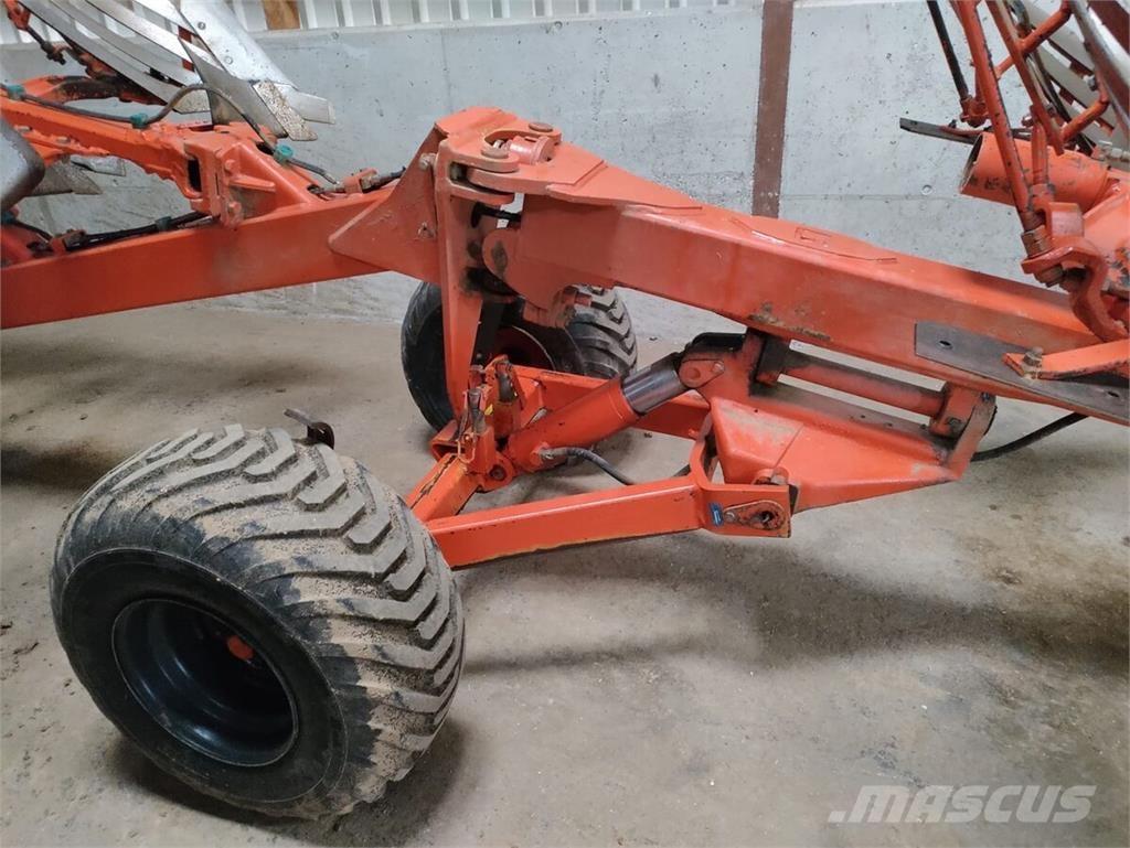 Kühne Manager 8 NSH Conventional ploughs
