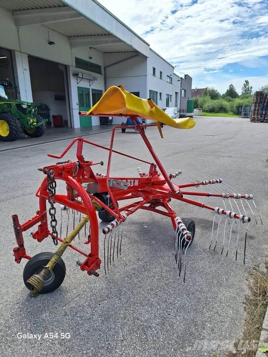 Pöttinger TOP 38N Swathers