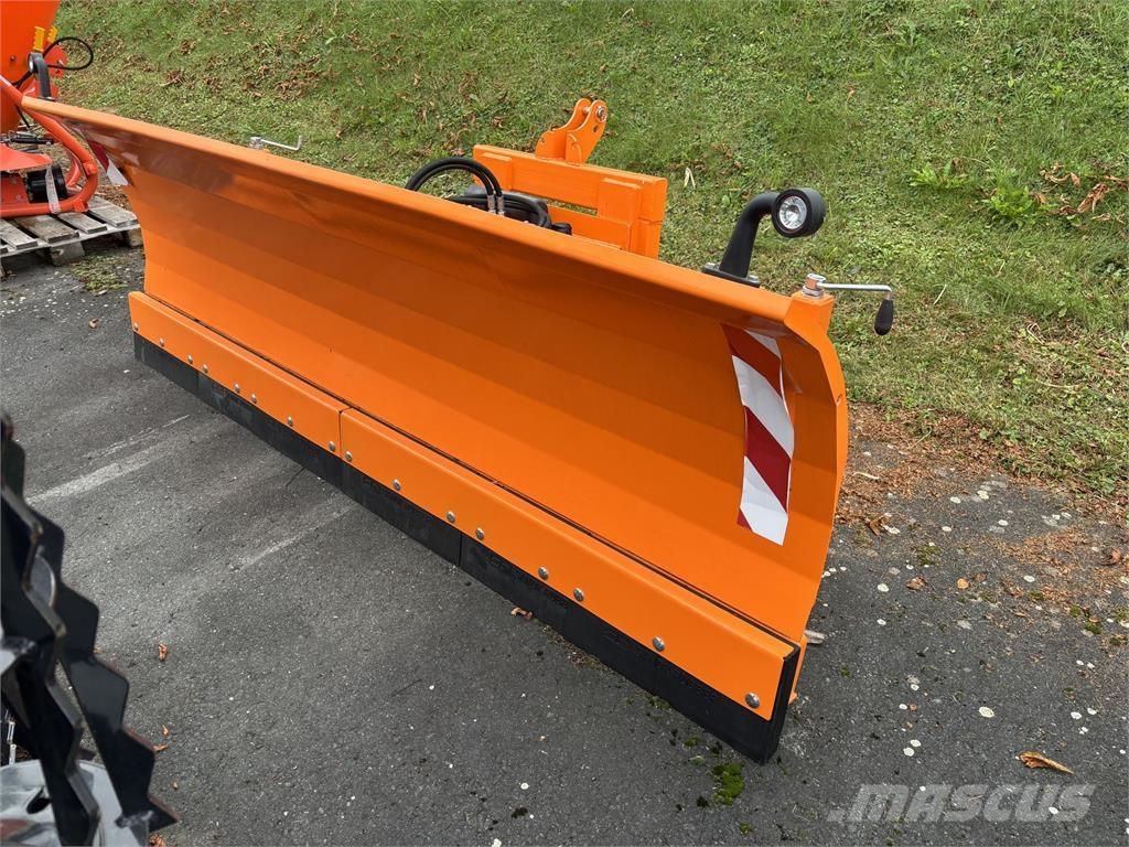  Schneeschild 2,8m Snow blades and plows
