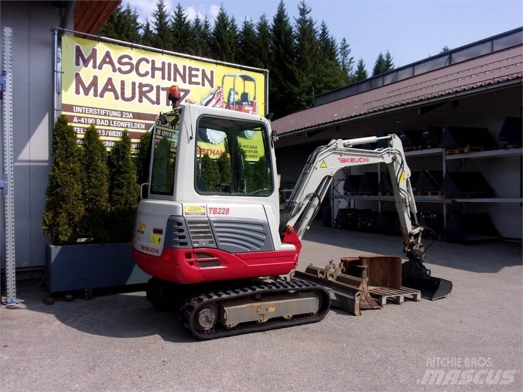 Takeuchi TB228 Mini excavators < 7t