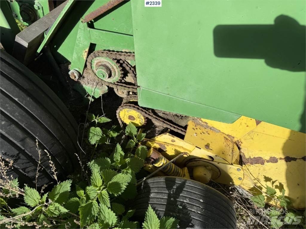 John Deere 550 Round balers