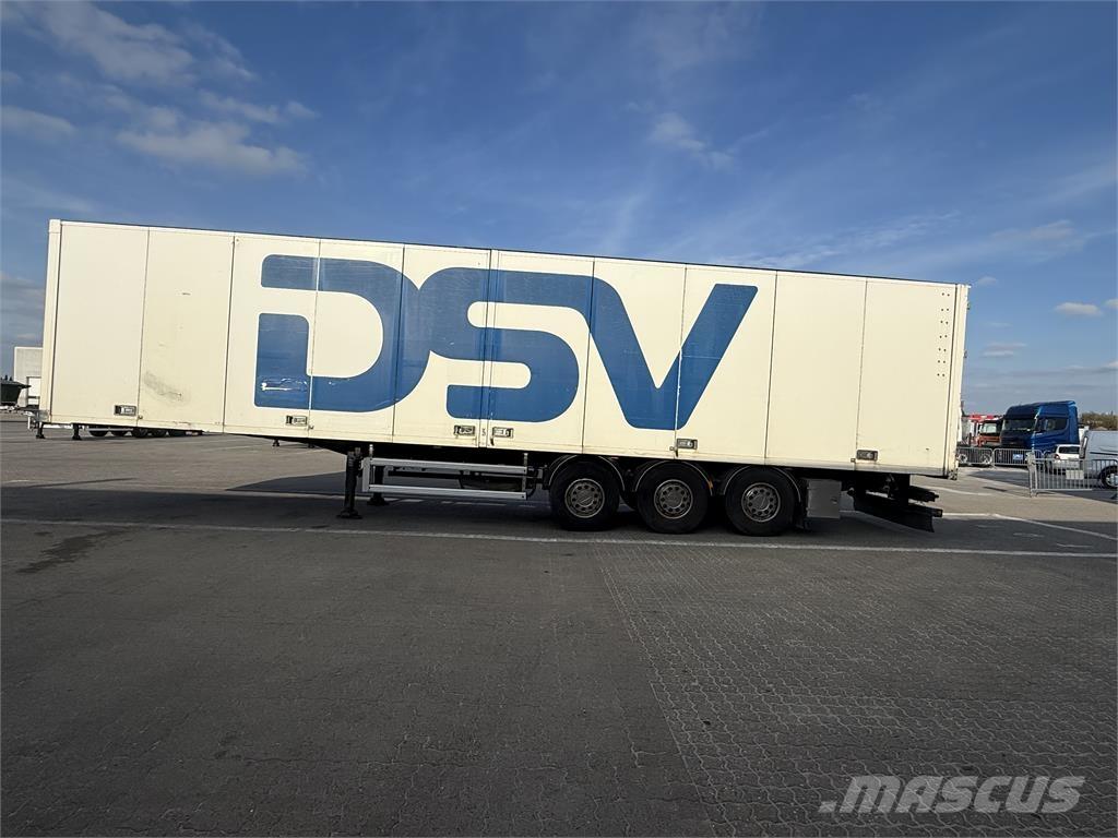 Ekeri 33 pl. Box body semi-trailers