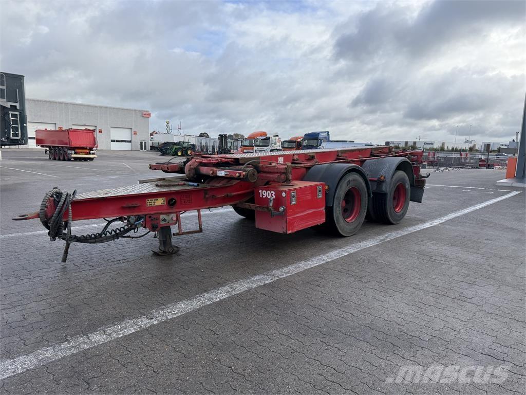 Nopa 2 aks. Tipper trailers