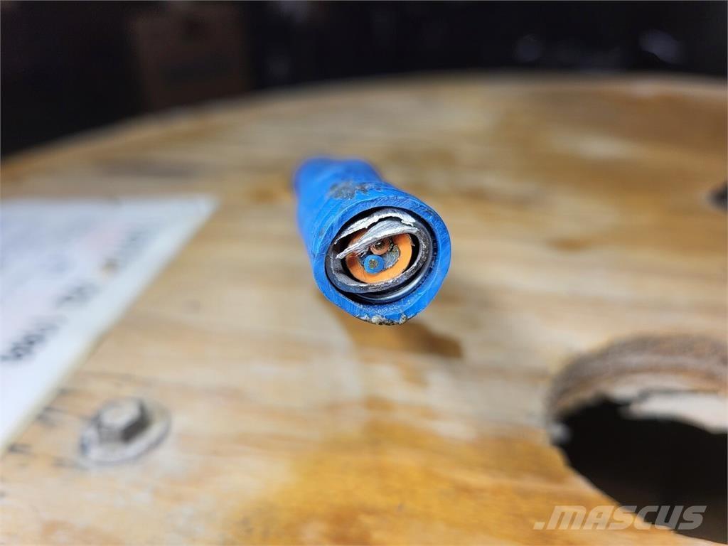  BELDEN 123076F Other