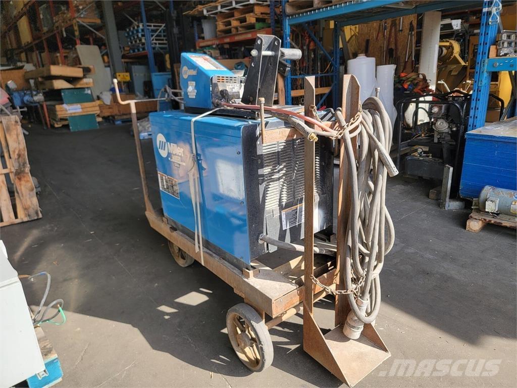 Miller Deltaweld 452 Welding machines