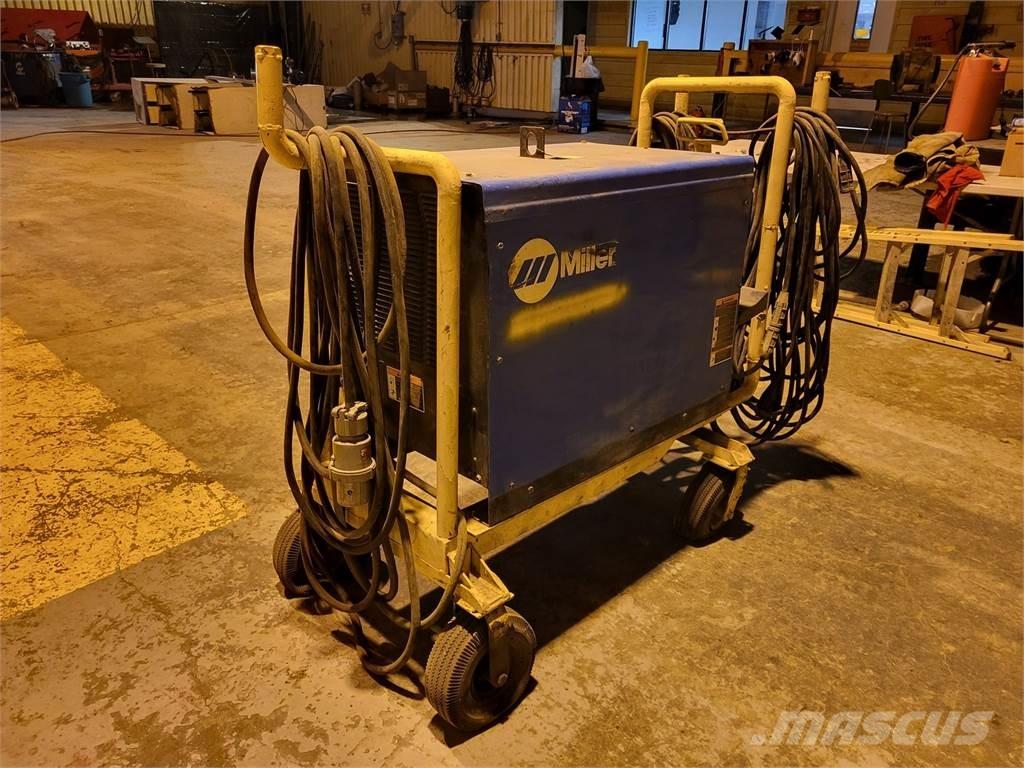 Miller Dimension 652 Welding machines