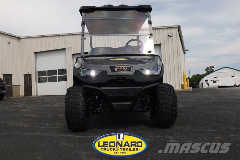  eNVy NV-4 Golf carts