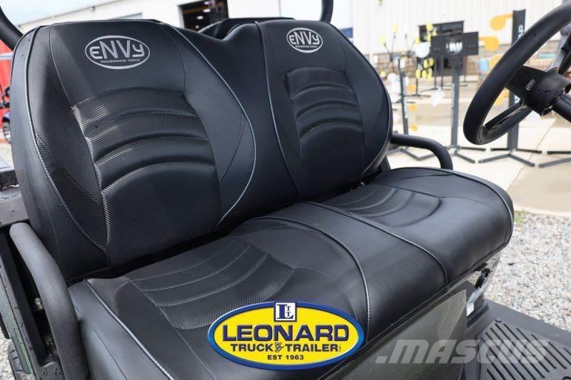  eNVy NV-4 Golf carts