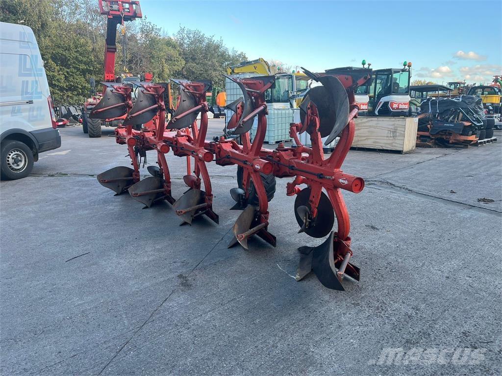 Kuhn Vari-Master Conventional ploughs