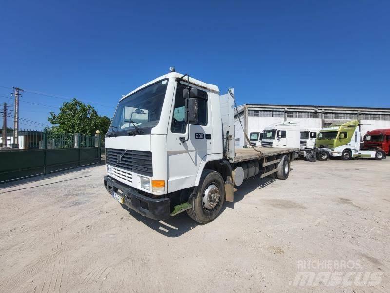 Volvo FL7 Flatbed/Dropside trucks