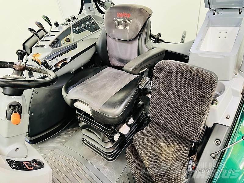 Valtra T174 Tractors