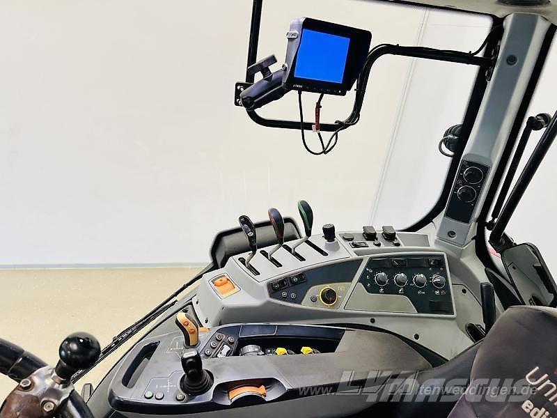 Valtra T174 Tractors