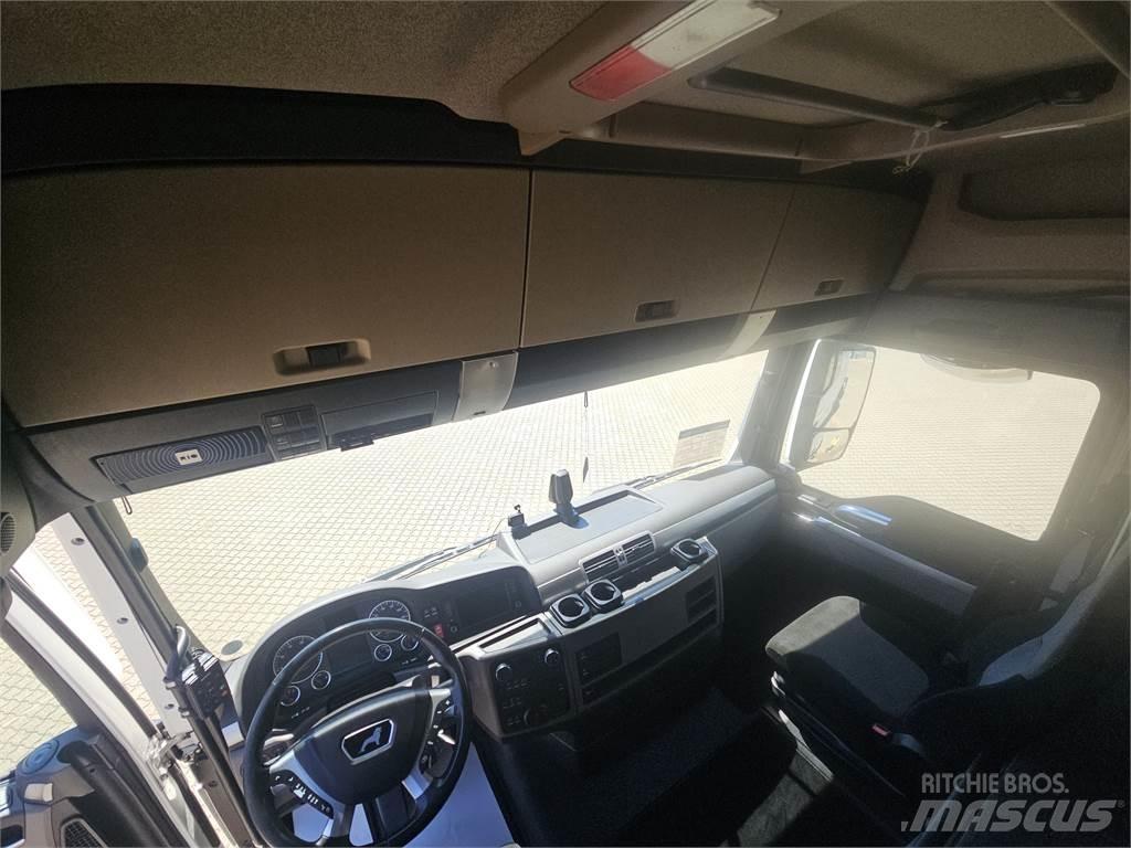 MAN TGX 26.510 Truck Tractor Units