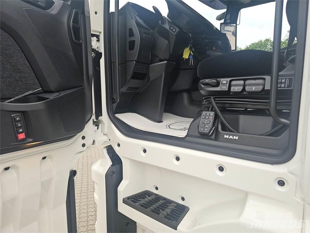 MAN TGX 26.520 Truck Tractor Units