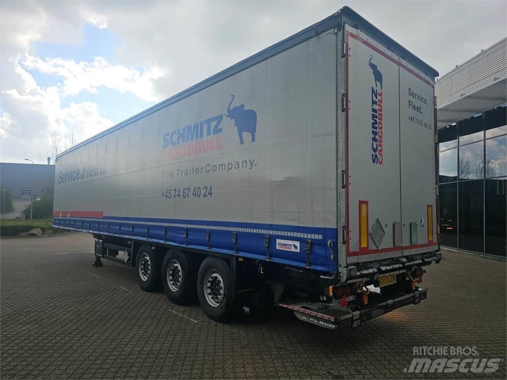 Schmitz Cargobull 13,60 Curtainsider semi-trailers
