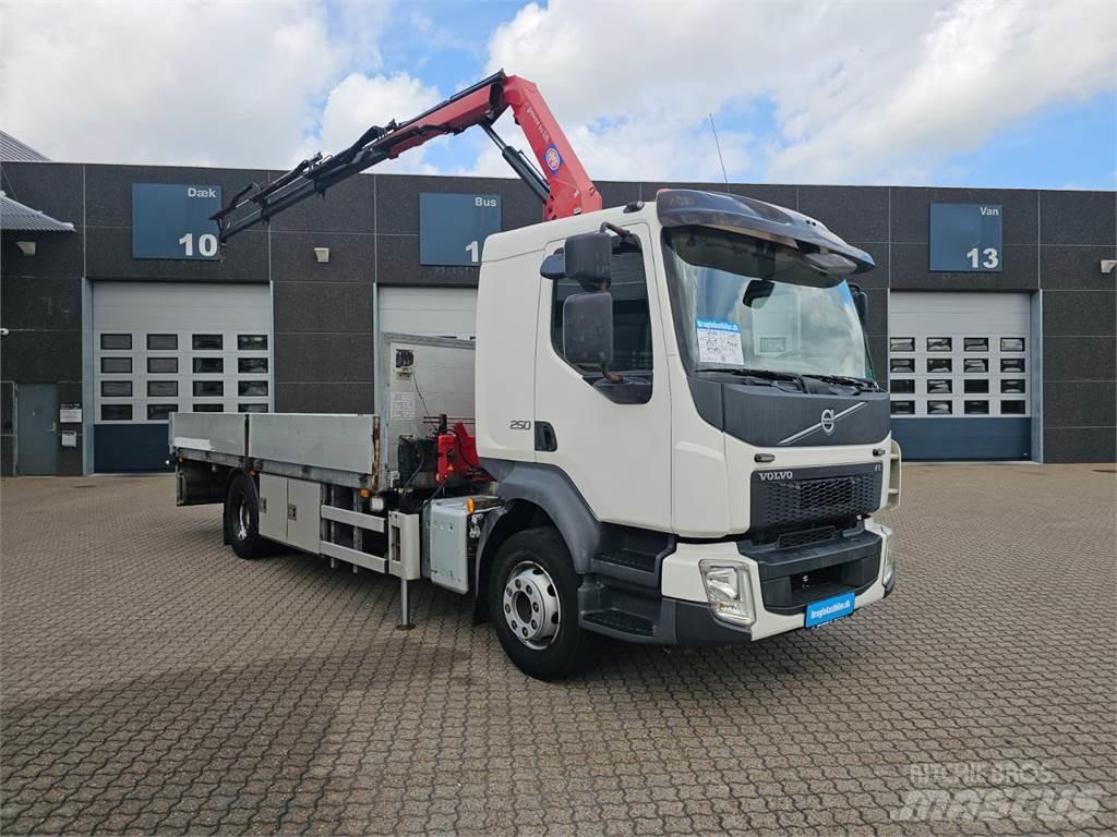 Volvo FL250 Crane trucks
