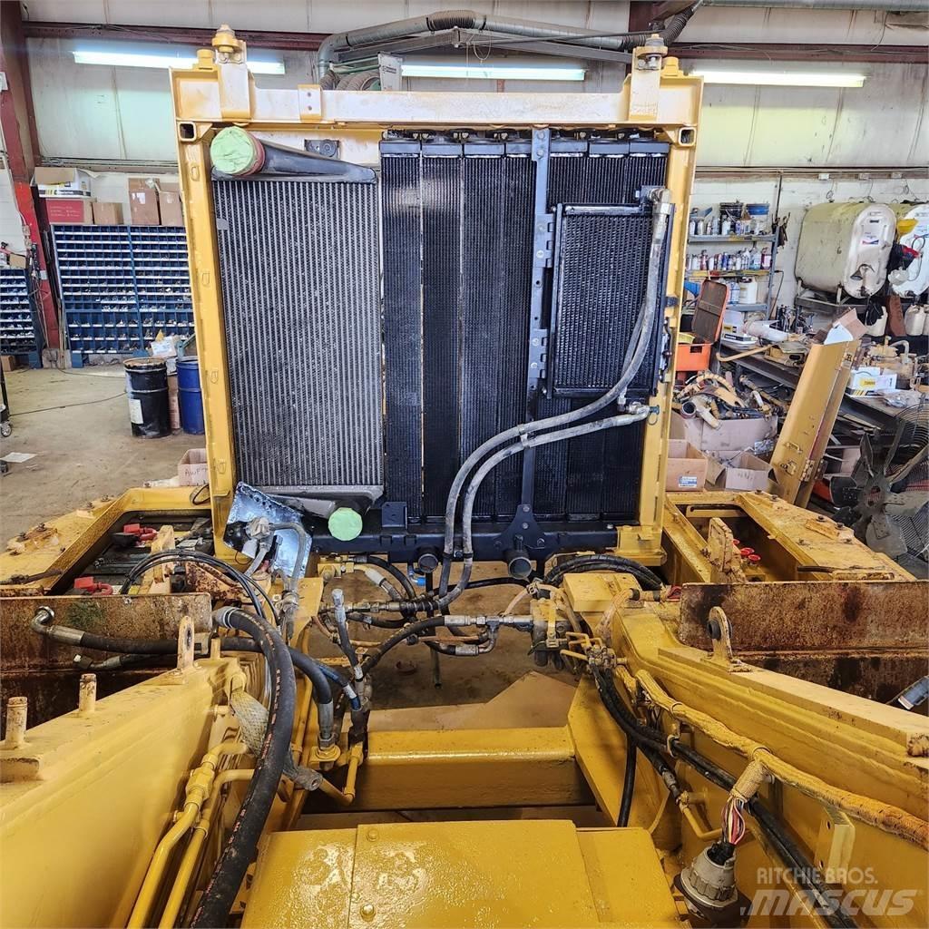 CAT 826H Other