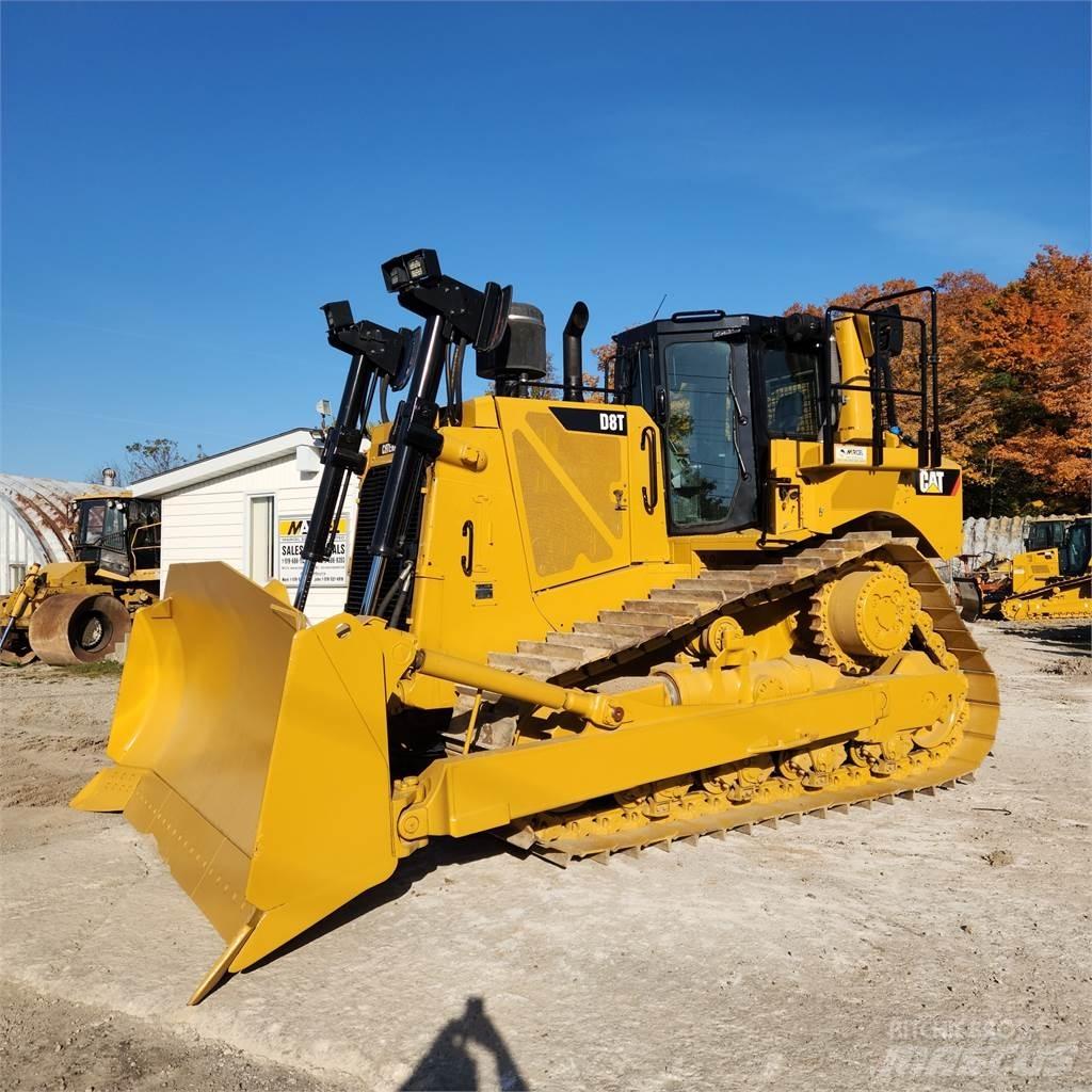 CAT D8T Crawler dozers