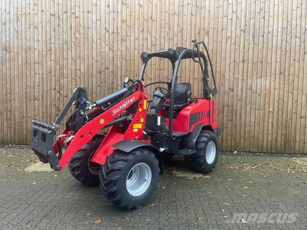 Schäffer Nordic 40+ Mini loaders