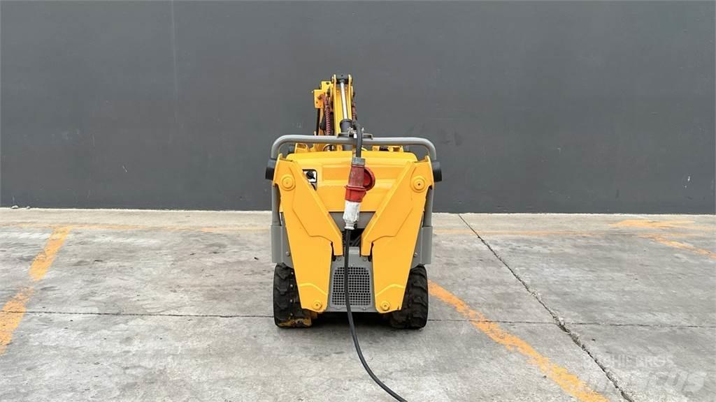 Brokk 90 Mini excavators < 7t
