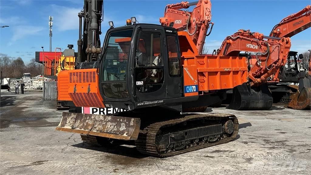 Hitachi CHR70 Site dumpers