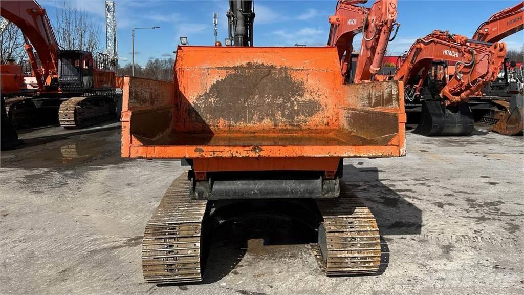 Hitachi CHR70 Site dumpers