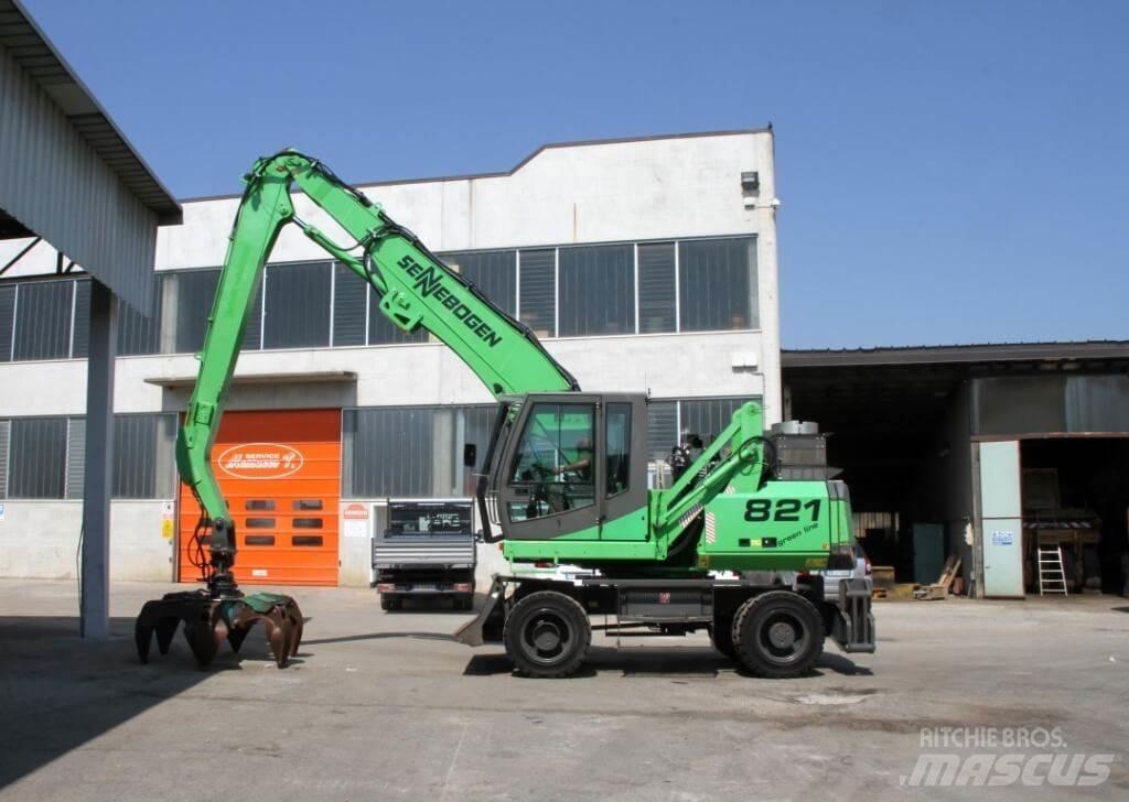 Sennebogen 821 Wheeled excavators